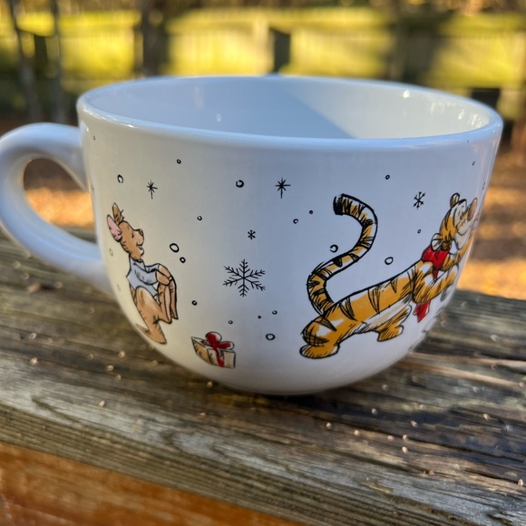 Winnie the Pooh Oversized Christmas Mug NWT - Picture 2 of 10